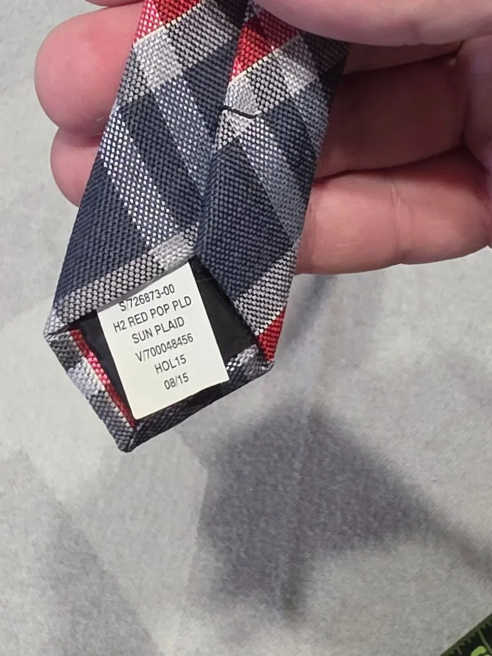 Banana Republic Slim Navy & Red Plaid Tie 2.75” Wide Polyester Classic Look